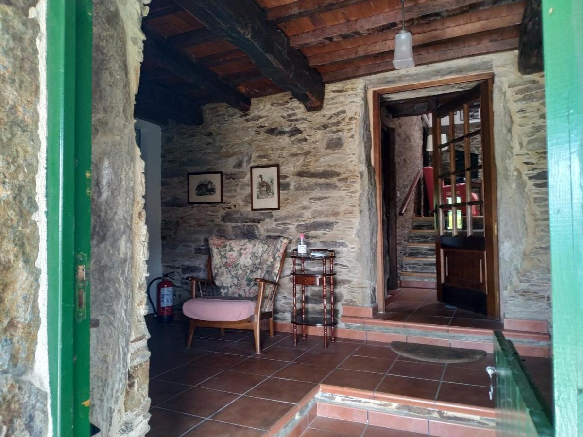 Vila Casa O Castelo En Touro Exteriér fotografie